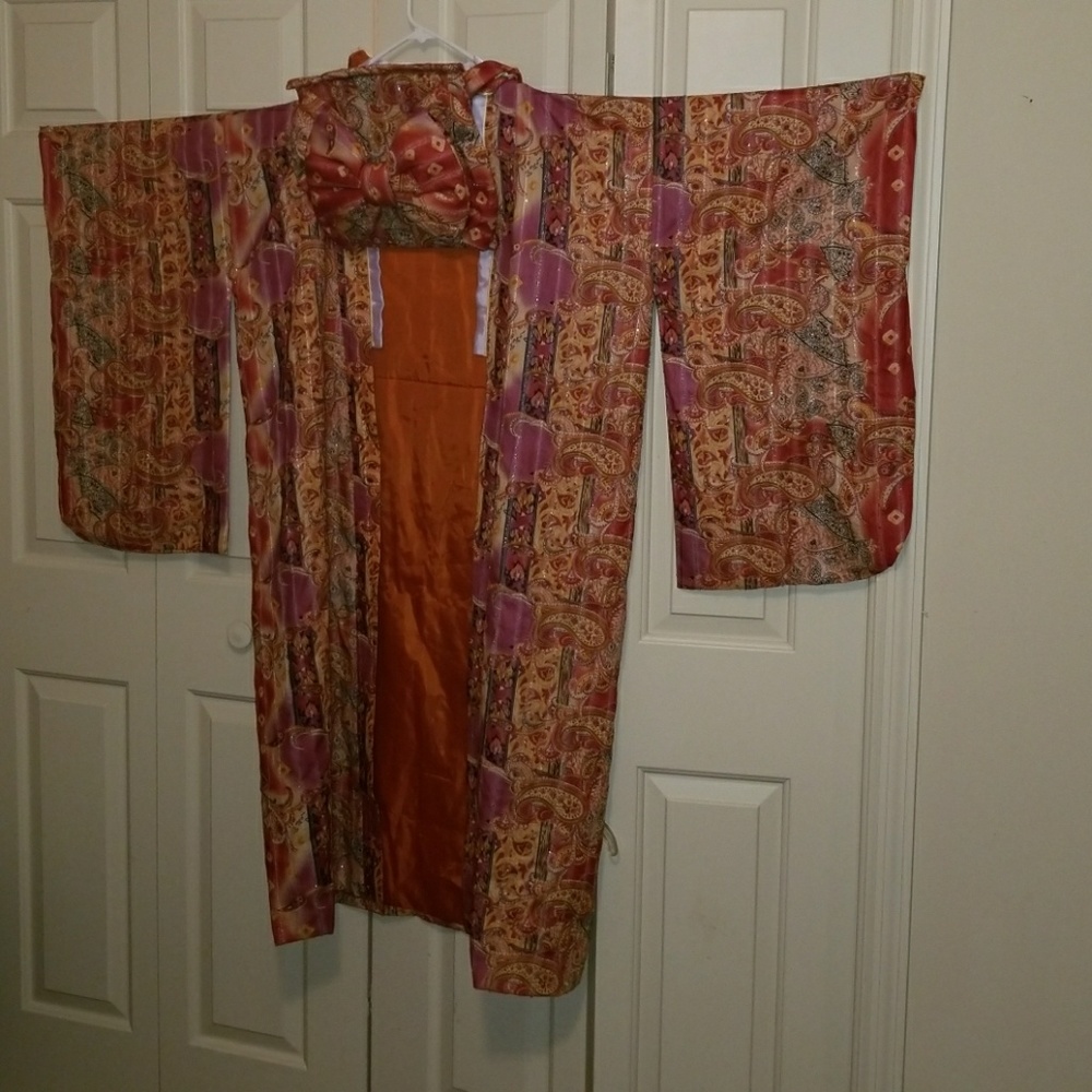 Beautiful satin/silk kimono